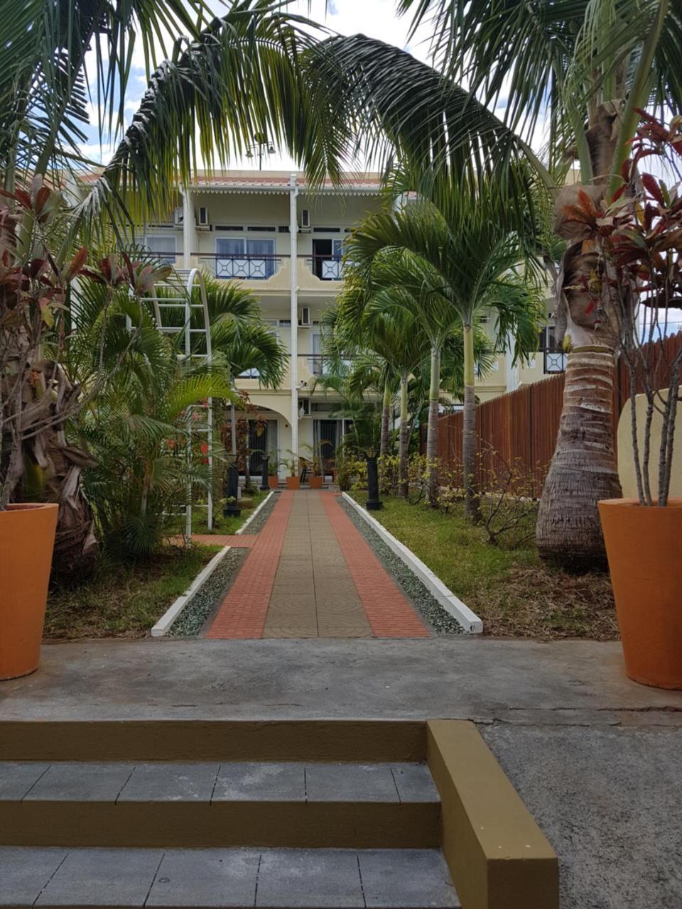 West Coast View Studios & Appartment Flic-en-Flacq Esterno foto