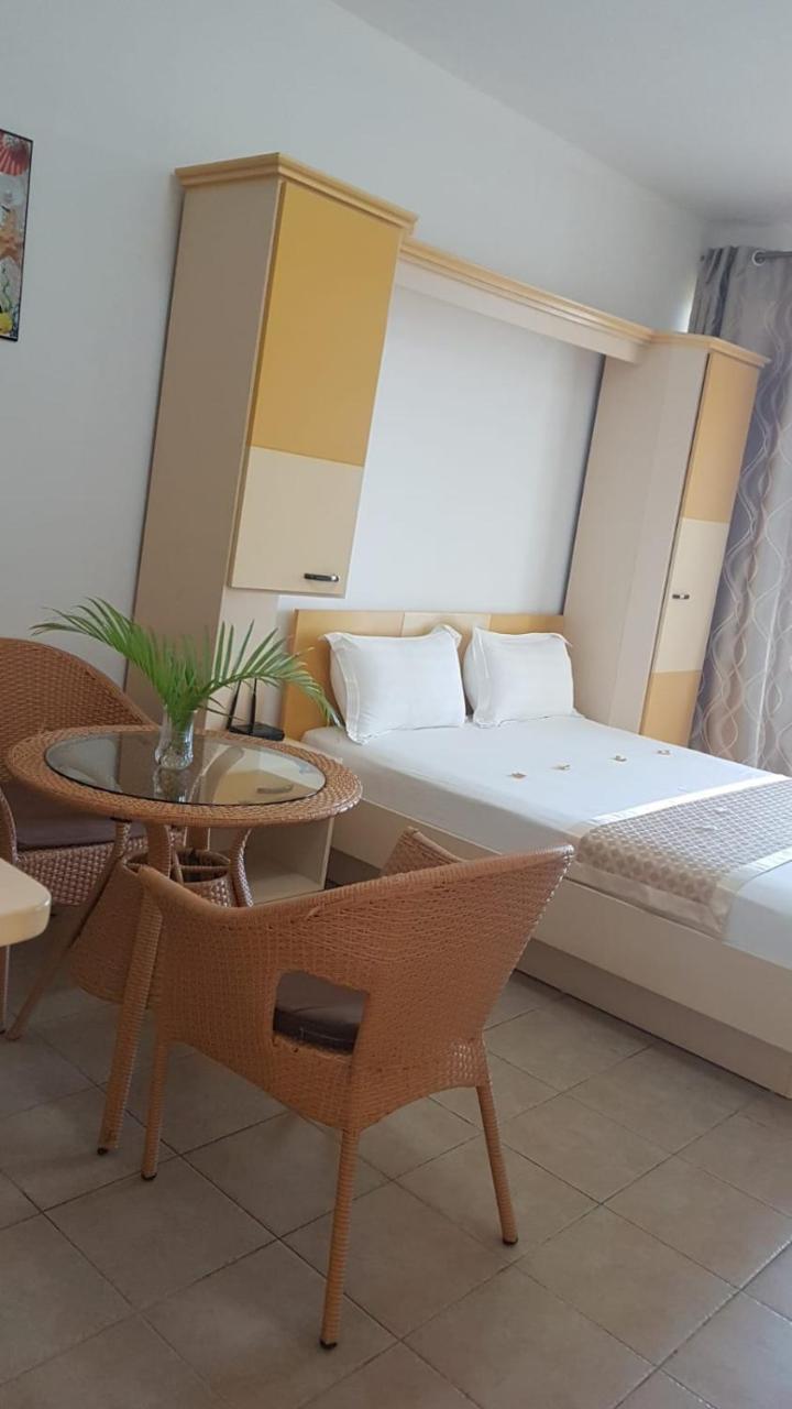 West Coast View Studios & Appartment Flic-en-Flacq Esterno foto