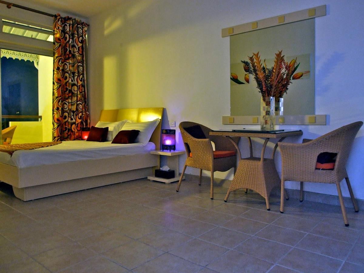 West Coast View Studios & Appartment Flic-en-Flacq Esterno foto